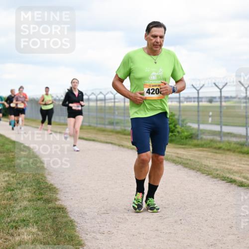 14.09.2025 - Airport Race Dr. Thomas Lammeyer http://msf.ph/oto/8879809 14.09.2025 12:29:31 Laufen 20, 420 meine-sportfotos.de
