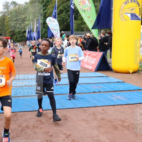 14.09.2025 - Airport Race Strokosch-Dieckow http://msf.ph/oto/8879817 14.09.2025 10:08:35 Ziel 3049, 3149, 3247, 3300, 3362, 3364, 3365, 3415, 3426, 3437, 3528, 3590, 3723, 3728 meine-sportfotos.de