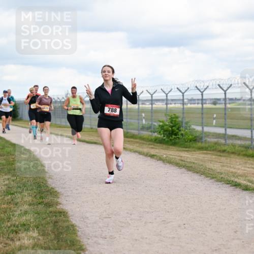14.09.2025 - Airport Race Dr. Thomas Lammeyer http://msf.ph/oto/8879820 14.09.2025 12:29:33 Laufen 2112, 788 meine-sportfotos.de