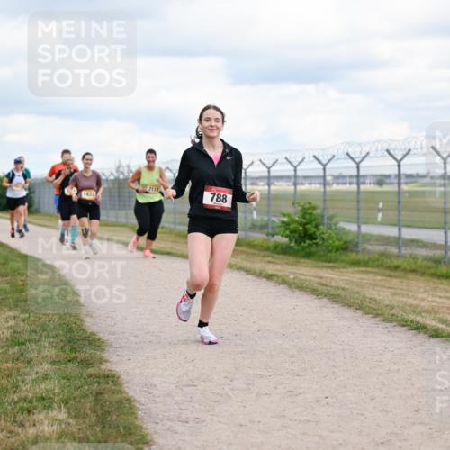 14.09.2025 - Airport Race Dr. Thomas Lammeyer http://msf.ph/oto/8879825 14.09.2025 12:29:33 Laufen 2112, 788 meine-sportfotos.de