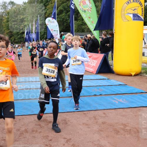 14.09.2025 - Airport Race Strokosch-Dieckow http://msf.ph/oto/8879837 14.09.2025 10:08:35 Ziel 3049, 3149, 3247, 3300, 3362, 3364, 3365, 3415, 3426, 3437, 3528, 3590, 3723, 3728 meine-sportfotos.de