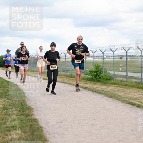 14.09.2025 - Airport Race Dr. Thomas Lammeyer http://msf.ph/oto/8879918 14.09.2025 12:29:46 Laufen 195, 720, 152, 2028, 1852 meine-sportfotos.de