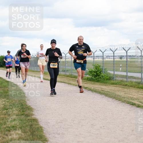 14.09.2025 - Airport Race Dr. Thomas Lammeyer http://msf.ph/oto/8879919 14.09.2025 12:29:46 Laufen 1787, 195, 720, 152, 1852, 2028 meine-sportfotos.de