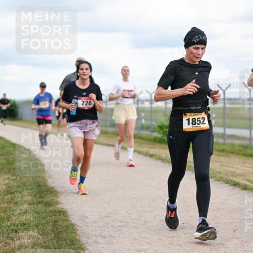 14.09.2025 - Airport Race Dr. Thomas Lammeyer http://msf.ph/oto/8879944 14.09.2025 12:29:48 Laufen 720, 1852, 2028 meine-sportfotos.de