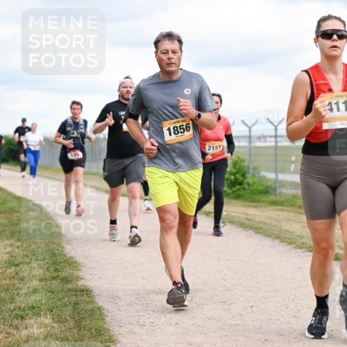 14.09.2025 - Airport Race Dr. Thomas Lammeyer http://msf.ph/oto/8880341 14.09.2025 12:30:36 Laufen 1856, 2151, 4116, 4116 meine-sportfotos.de