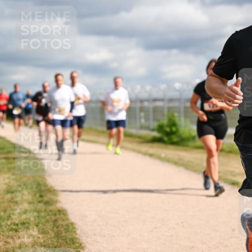 14.09.2025 - Airport Race Dr. Thomas Lammeyer http://msf.ph/oto/8880552 14.09.2025 12:31:01 Laufen 42, 432 meine-sportfotos.de