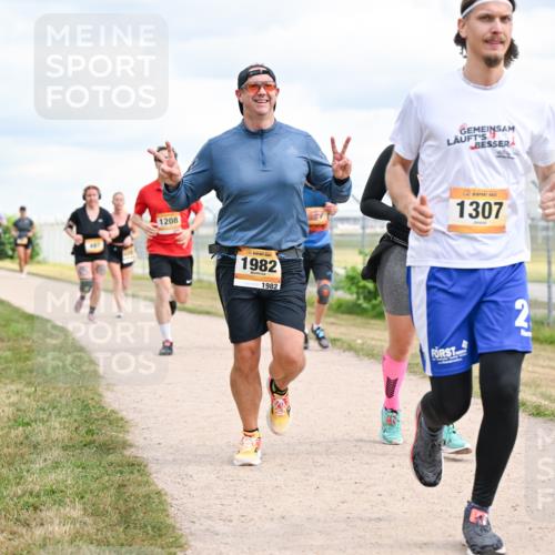 14.09.2025 - Airport Race Dr. Thomas Lammeyer http://msf.ph/oto/8880618 14.09.2025 12:31:07 Laufen 457, 1208, 1982, 1982, 1307 meine-sportfotos.de