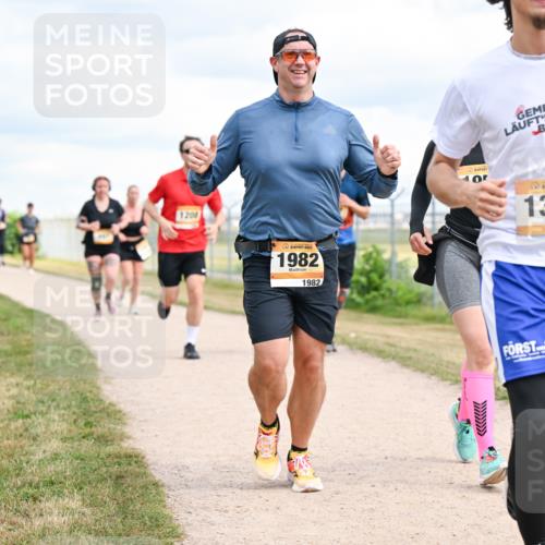 14.09.2025 - Airport Race Dr. Thomas Lammeyer http://msf.ph/oto/8880623 14.09.2025 12:31:08 Laufen 120, 1982, 1982, 1307 meine-sportfotos.de
