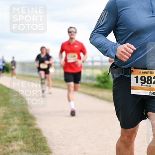 14.09.2025 - Airport Race Dr. Thomas Lammeyer http://msf.ph/oto/8880634 14.09.2025 12:31:09 Laufen 42, 1982, 1982 meine-sportfotos.de