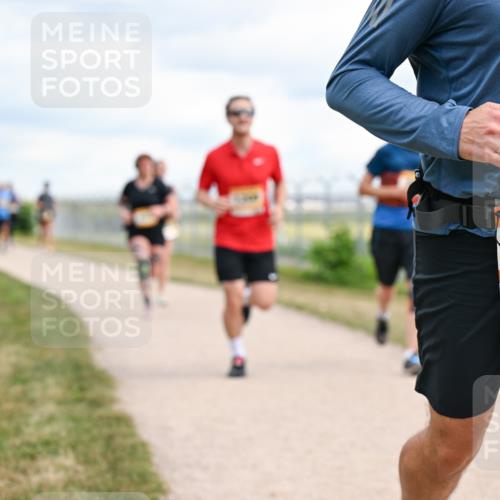 14.09.2025 - Airport Race Dr. Thomas Lammeyer http://msf.ph/oto/8880636 14.09.2025 12:31:09 Laufen 42, 1982, 1982 meine-sportfotos.de