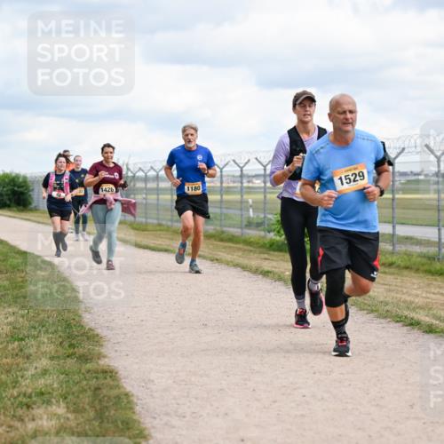 14.09.2025 - Airport Race Dr. Thomas Lammeyer http://msf.ph/oto/8880708 14.09.2025 12:31:20 Laufen 1426, 1180, 1529 meine-sportfotos.de