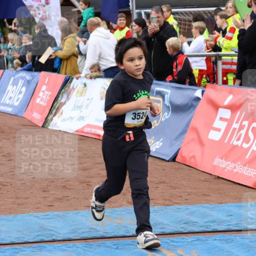 14.09.2025 - Airport Race Strokosch-Dieckow http://msf.ph/oto/8880717 14.09.2025 10:10:26 Ziel 3165, 3372, 3435, 3524, 3544, 3548, 3705 meine-sportfotos.de