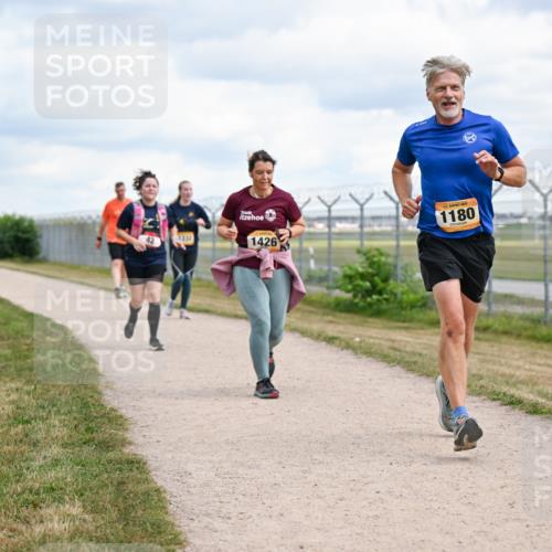 14.09.2025 - Airport Race Dr. Thomas Lammeyer http://msf.ph/oto/8880732 14.09.2025 12:31:23 Laufen 1180, 1426 meine-sportfotos.de