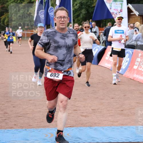 14.09.2025 - Airport Race Strokosch-Dieckow http://msf.ph/oto/8880770 14.09.2025 12:41:38 Ziel 692, 693, 1009, 2008, 2024 meine-sportfotos.de