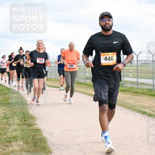 14.09.2025 - Airport Race Dr. Thomas Lammeyer http://msf.ph/oto/8880821 14.09.2025 12:31:37 Laufen 1555, 766, 695, 446 meine-sportfotos.de