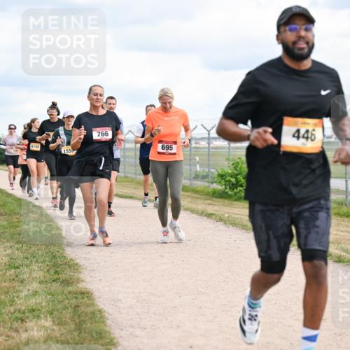 14.09.2025 - Airport Race Dr. Thomas Lammeyer http://msf.ph/oto/8880824 14.09.2025 12:31:38 Laufen 4158, 1555, 766, 695, 446 meine-sportfotos.de