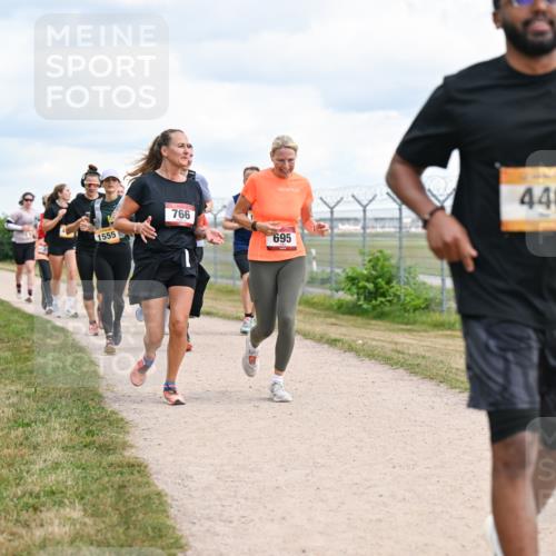 14.09.2025 - Airport Race Dr. Thomas Lammeyer http://msf.ph/oto/8880827 14.09.2025 12:31:38 Laufen 446, 1555, 766, 695 meine-sportfotos.de
