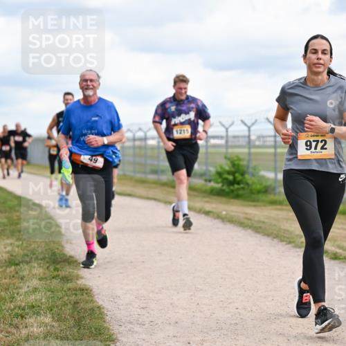14.09.2025 - Airport Race Dr. Thomas Lammeyer http://msf.ph/oto/8881009 14.09.2025 12:32:03 Laufen 49, 1215, 972 meine-sportfotos.de