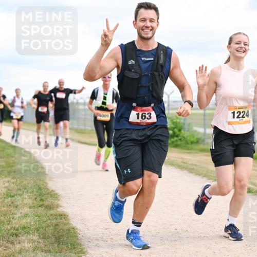 14.09.2025 - Airport Race Dr. Thomas Lammeyer http://msf.ph/oto/8881042 14.09.2025 12:32:07 Laufen 4009, 163, 1224 meine-sportfotos.de