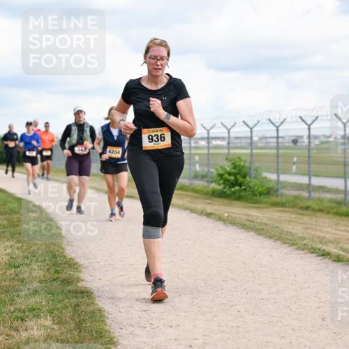 14.09.2025 - Airport Race Dr. Thomas Lammeyer http://msf.ph/oto/8881106 14.09.2025 12:32:15 Laufen 4204, 936 meine-sportfotos.de
