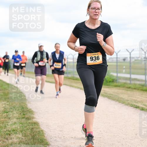 14.09.2025 - Airport Race Dr. Thomas Lammeyer http://msf.ph/oto/8881112 14.09.2025 12:32:16 Laufen 4204, 936 meine-sportfotos.de
