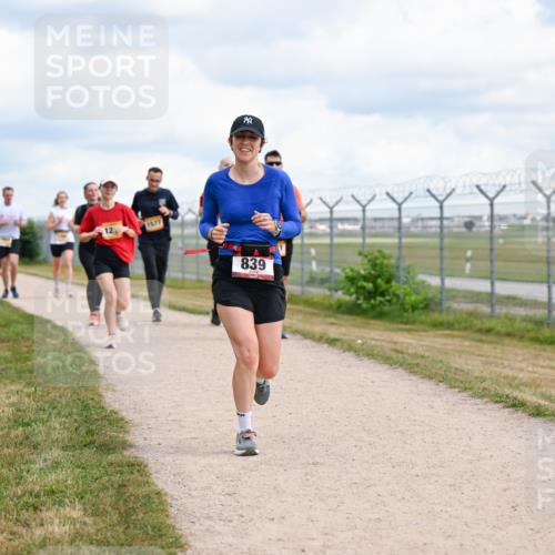 14.09.2025 - Airport Race Dr. Thomas Lammeyer http://msf.ph/oto/8881154 14.09.2025 12:32:21 Laufen 12, 1577, 839 meine-sportfotos.de