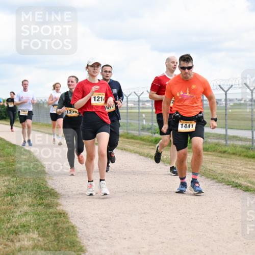 14.09.2025 - Airport Race Dr. Thomas Lammeyer http://msf.ph/oto/8881176 14.09.2025 12:32:23 Laufen 1688, 1273, 1214, 1577, 1441 meine-sportfotos.de