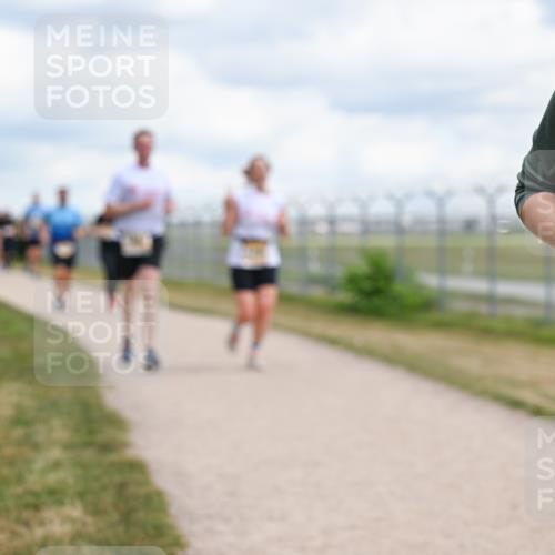 14.09.2025 - Airport Race Dr. Thomas Lammeyer http://msf.ph/oto/8881201 14.09.2025 12:32:26 Laufen 42, 27 meine-sportfotos.de