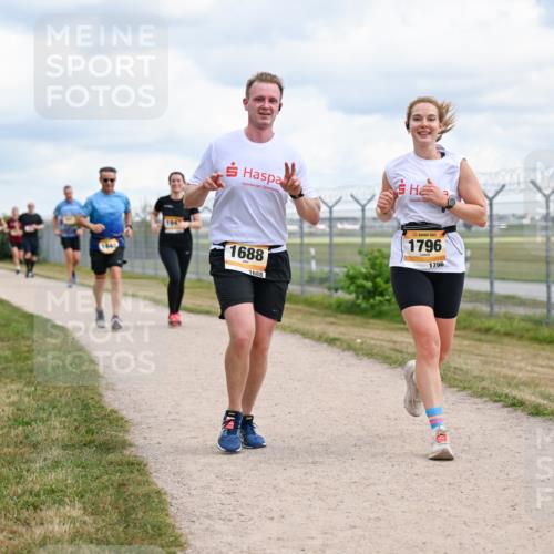 14.09.2025 - Airport Race Dr. Thomas Lammeyer http://msf.ph/oto/8881216 14.09.2025 12:32:28 Laufen 184, 1688, 1688, 1796, 1796 meine-sportfotos.de