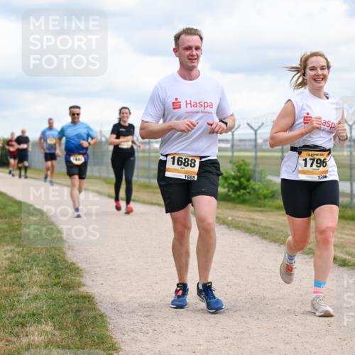 14.09.2025 - Airport Race Dr. Thomas Lammeyer http://msf.ph/oto/8881219 14.09.2025 12:32:29 Laufen 1688, 1688, 1796, 1796 meine-sportfotos.de