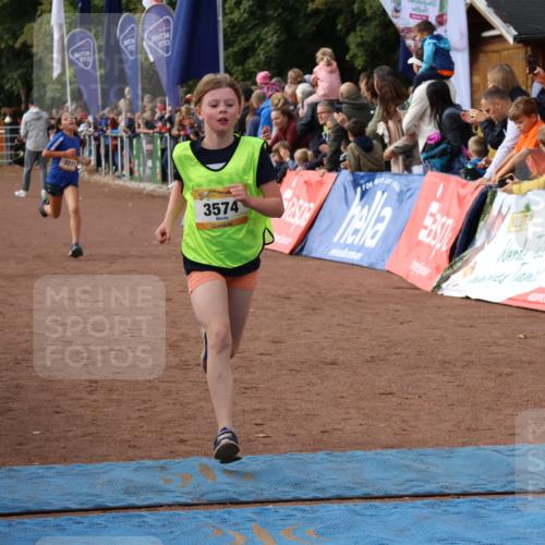 14.09.2025 - Airport Race Strokosch-Dieckow http://msf.ph/oto/8881565 14.09.2025 10:27:52 Ziel 3217, 3570, 3574 meine-sportfotos.de