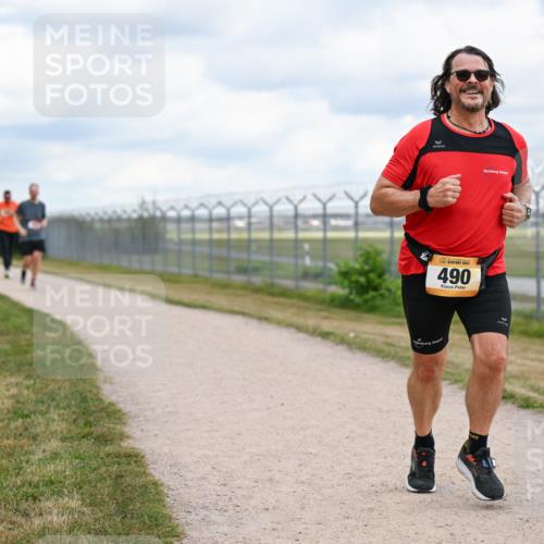 14.09.2025 - Airport Race Dr. Thomas Lammeyer http://msf.ph/oto/8881592 14.09.2025 12:33:23 Laufen 490 meine-sportfotos.de
