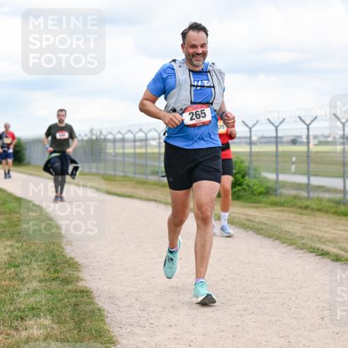 14.09.2025 - Airport Race Dr. Thomas Lammeyer http://msf.ph/oto/8881658 14.09.2025 12:33:40 Laufen 265, 09 meine-sportfotos.de