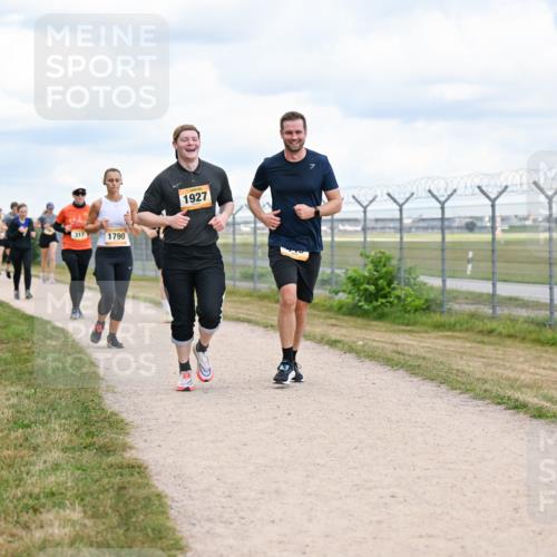 14.09.2025 - Airport Race Dr. Thomas Lammeyer http://msf.ph/oto/8881733 14.09.2025 12:33:55 Laufen 317, 1790, 1927 meine-sportfotos.de