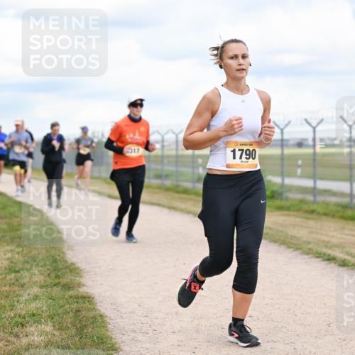 14.09.2025 - Airport Race Dr. Thomas Lammeyer http://msf.ph/oto/8881768 14.09.2025 12:33:59 Laufen 1790 meine-sportfotos.de