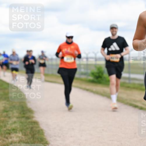 14.09.2025 - Airport Race Dr. Thomas Lammeyer http://msf.ph/oto/8881778 14.09.2025 12:34:00 Laufen 42, 1790 meine-sportfotos.de