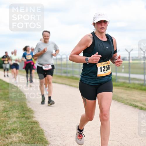 14.09.2025 - Airport Race Dr. Thomas Lammeyer http://msf.ph/oto/8881885 14.09.2025 12:34:12 Laufen 1256 meine-sportfotos.de
