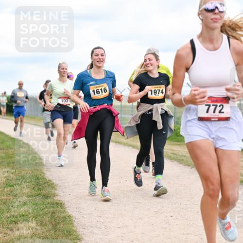 14.09.2025 - Airport Race Dr. Thomas Lammeyer http://msf.ph/oto/8881917 14.09.2025 12:34:15 Laufen 103, 1616, 1974, 772 meine-sportfotos.de