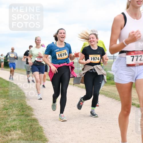 14.09.2025 - Airport Race Dr. Thomas Lammeyer http://msf.ph/oto/8881918 14.09.2025 12:34:15 Laufen 1616, 103, 1974, 772 meine-sportfotos.de