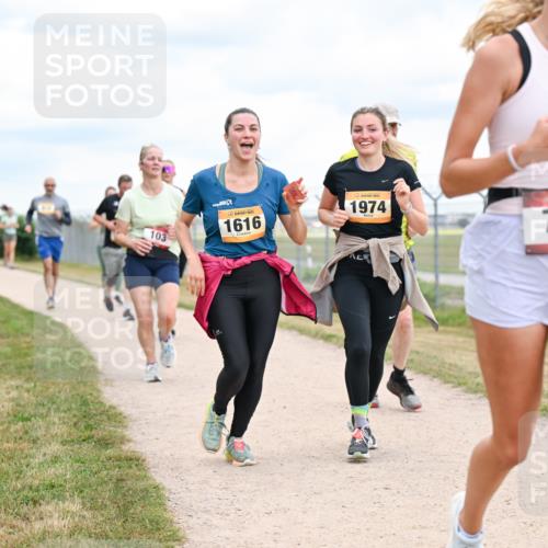14.09.2025 - Airport Race Dr. Thomas Lammeyer http://msf.ph/oto/8881919 14.09.2025 12:34:15 Laufen 103, 1616, 1974, 772 meine-sportfotos.de