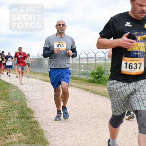 14.09.2025 - Airport Race Dr. Thomas Lammeyer http://msf.ph/oto/8881970 14.09.2025 12:34:21 Laufen 914, 1637 meine-sportfotos.de