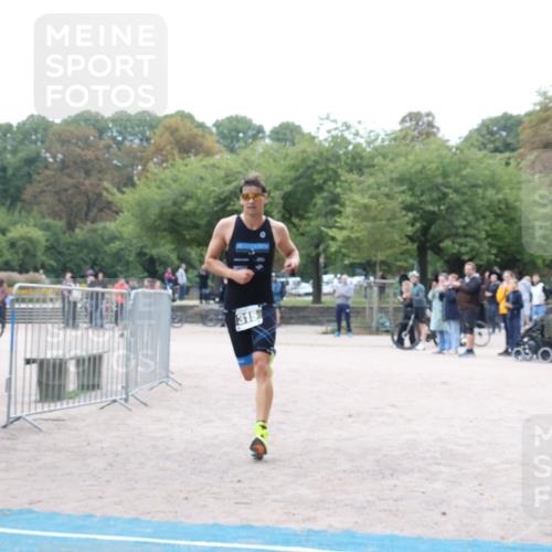 14.09.2025 - Stadtparktriathlon Strokosch-Dieckow http://msf.ph/oto/8882006 14.09.2025 09:39:04 Ziel 315 meine-sportfotos.de