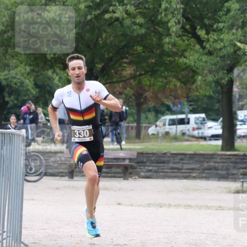 14.09.2025 - Stadtparktriathlon Strokosch-Dieckow http://msf.ph/oto/8882018 14.09.2025 09:40:33 Ziel 330 meine-sportfotos.de