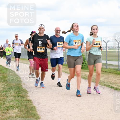 14.09.2025 - Airport Race Dr. Thomas Lammeyer http://msf.ph/oto/8882023 14.09.2025 12:34:29 Laufen 1327, 1778, 1191, 1908, 1404 meine-sportfotos.de