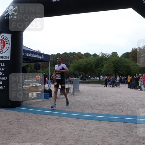 14.09.2025 - Stadtparktriathlon Strokosch-Dieckow http://msf.ph/oto/8882028 14.09.2025 09:40:35 Ziel 330 meine-sportfotos.de