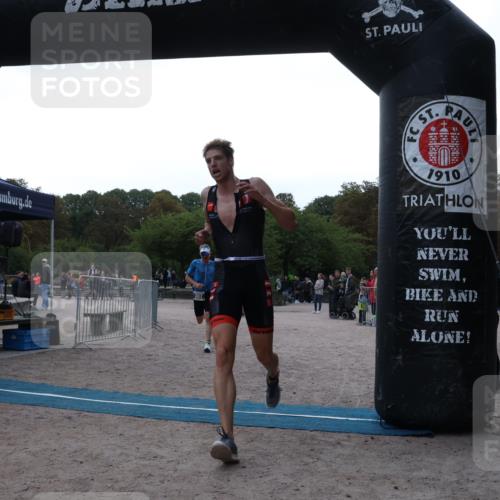 14.09.2025 - Stadtparktriathlon Strokosch-Dieckow http://msf.ph/oto/8882133 14.09.2025 09:43:29 Ziel 307, 310, 351 meine-sportfotos.de