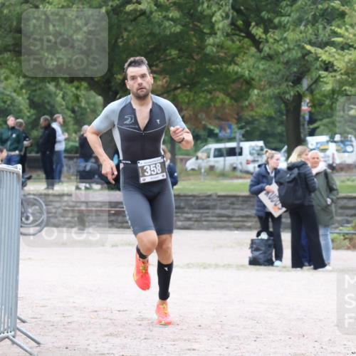 14.09.2025 - Stadtparktriathlon Strokosch-Dieckow http://msf.ph/oto/8882145 14.09.2025 09:43:46 Ziel 358 meine-sportfotos.de