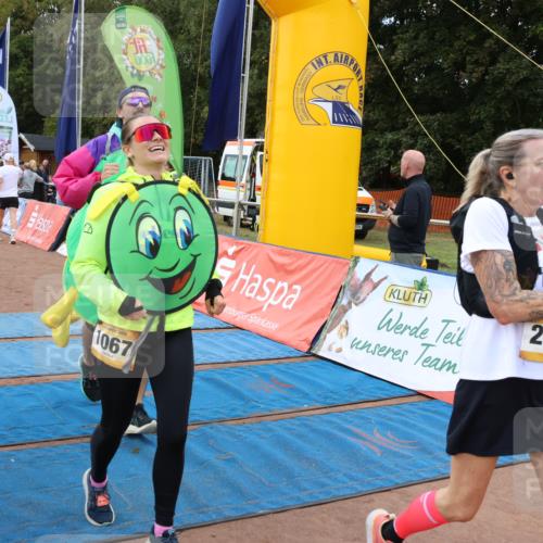 14.09.2025 - Airport Race Strokosch-Dieckow http://msf.ph/oto/8882162 14.09.2025 12:43:57 Ziel 25, 90, 407, 641, 742, 1001, 1017, 1067, 1219, 1334, 1587, 1656, 1730, 2095, 2134 meine-sportfotos.de