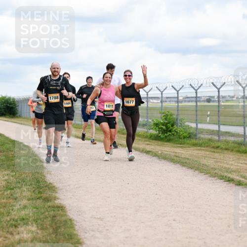 14.09.2025 - Airport Race Dr. Thomas Lammeyer http://msf.ph/oto/8882163 14.09.2025 12:34:40 Laufen 1788, 1986, 1677, 152, 1811 meine-sportfotos.de