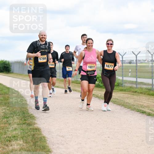 14.09.2025 - Airport Race Dr. Thomas Lammeyer http://msf.ph/oto/8882181 14.09.2025 12:34:42 Laufen 201, 11, 1788, 1986, 1811, 352, 1677 meine-sportfotos.de